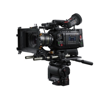 Blackmagic-URSA-Cine-12K-LF-100G-Angle.jpg